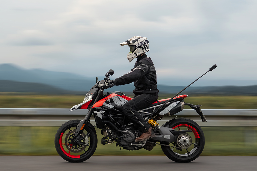 Piu Mtc Black With Tail Mount