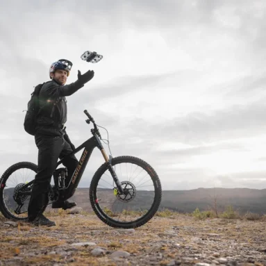 MotoVlogging: HOVERAir launches the 99g X1 Smart in the United Kingdom